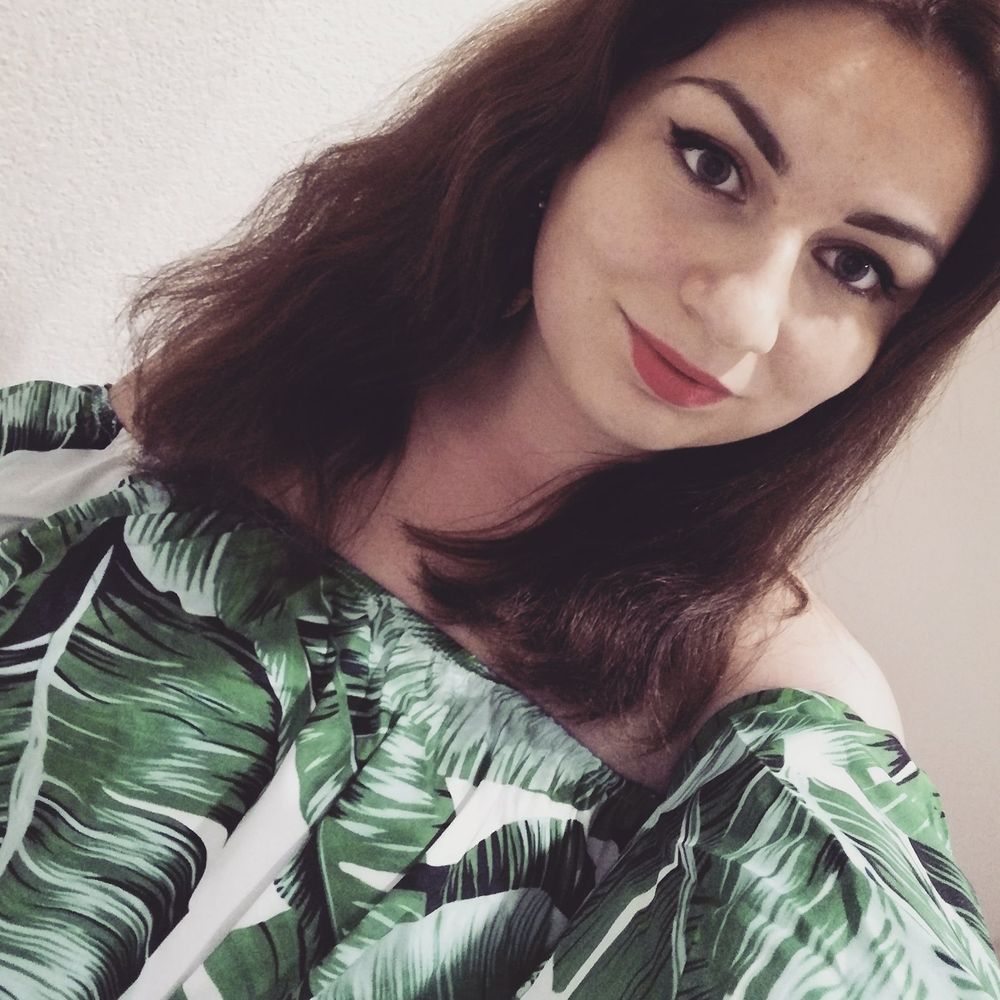 Meet your Posher, Nika